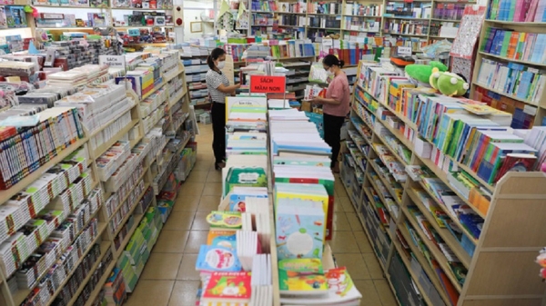 Bán lẻ hàng hóa và doanh thu dịch vụ tiêu dùng tiếp tục sôi động 