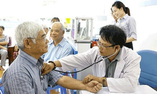 Giá dịch vụ y tế tăng là một trong những nguyên nhân đẩy CPI tháng 11 tăng