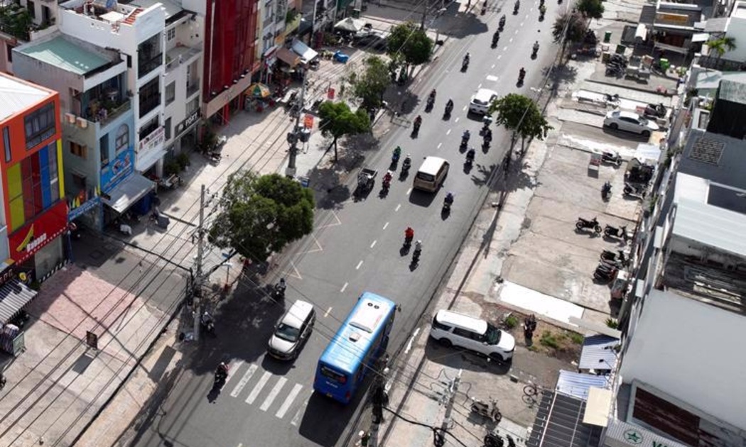 Công tác GPMB dự án metro số 2 Bến Thành - Tham Lương đến nay đã đạt 87%; riêng đoạn qua quận 3  chiếm nhiều nhất, đến 77 hộ dân chưa giải quyết xong.