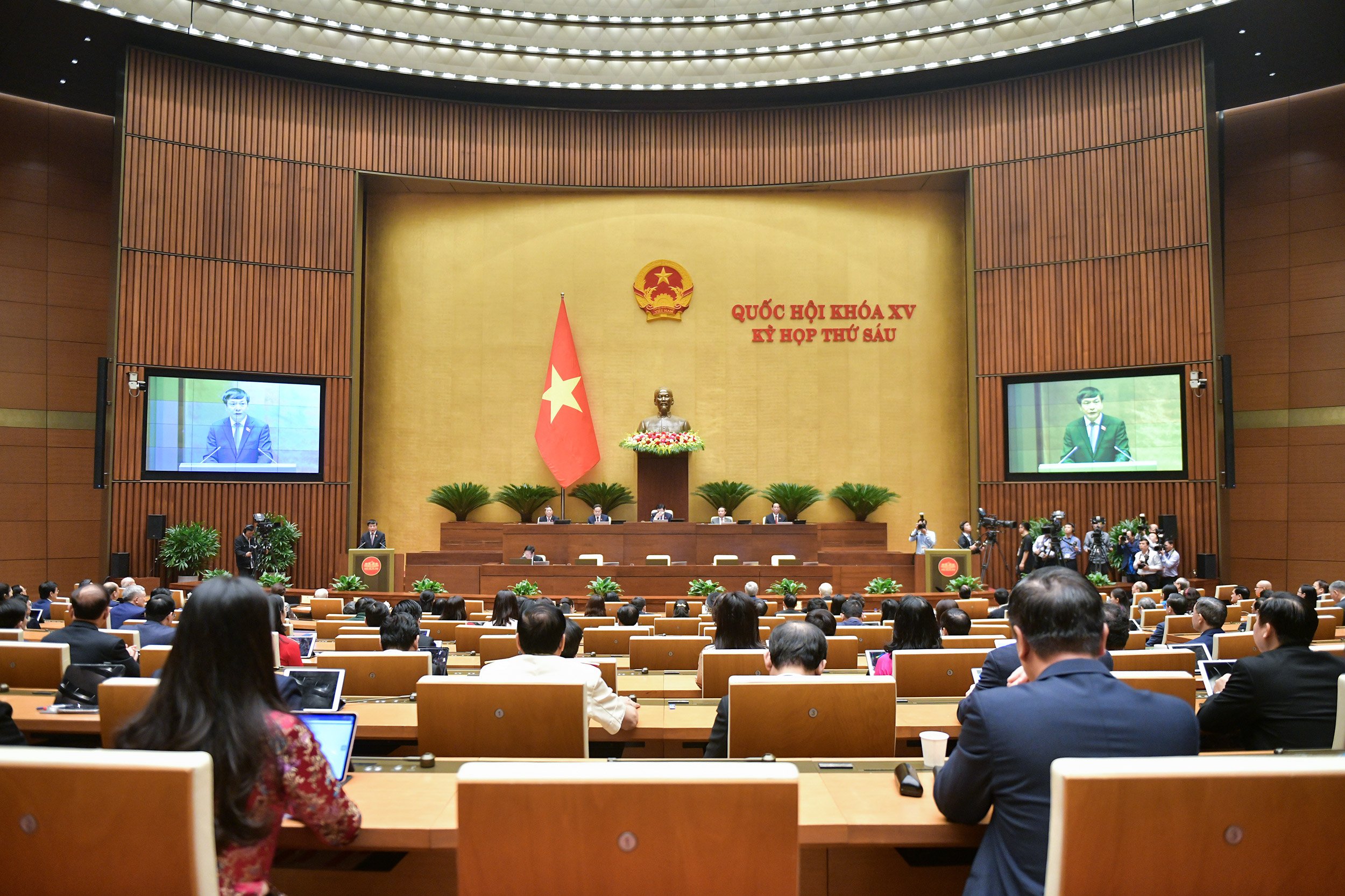 To&agrave;n cảnh Quốc hội tại phi&ecirc;n họp ng&agrave;y 29/11/1013. (Ảnh:quochoi.vn)