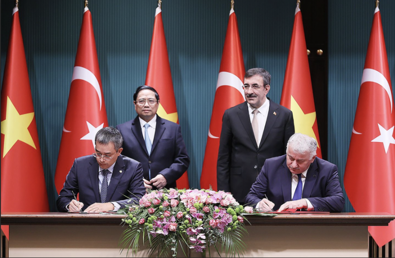 Vietnam Airlines & Turkish Airlines expand cooperation in air cargo