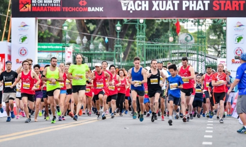 Lan tỏa sự tích cực về sức khỏe và tinh thần “Vượt trội hơn mỗi ngày” qua chạy bộ
