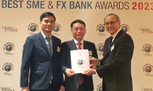 VietinBank tiếp tục khẳng định vị thế “Ngân hàng cung cấp dịch vụ ngoại hối tốt nhất Việt Nam”