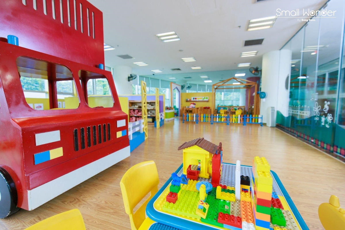 Tất cả gi&aacute;o cụ học tập đều được chăm ch&uacute;t, vệ sinh sạch sẽ định kỳ (Ảnh: Small Wonder).