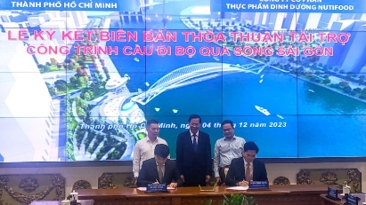 Nutifood signs sponsorship deal for pedestrian bridge over Saigon River