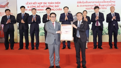 Vietjet & Lao Airlines sign comprehensive partnership agreement