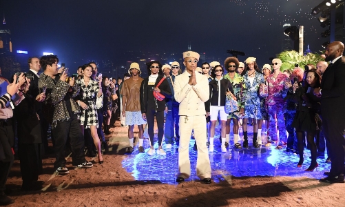 Louis Vuitton: Thời trang song hành cùng du lịch tại châu Á