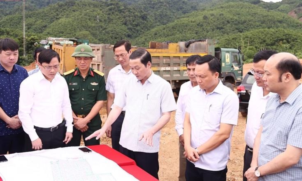 Chủ tịch UBND tỉnh Thanh Hóa đi kiểm tra tiến độ các công trình trên địa bàn