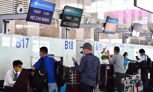 Tăng trần giá vé máy bay nội địa từ tháng 3/2024