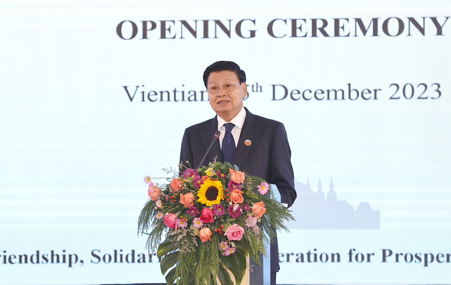 Tổng B&iacute; thư, Chủ tịch nước L&agrave;o Thongloun Sisoulith: 