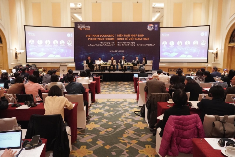 Third Vietnam Economic Pulse forum looks at growth possibilities