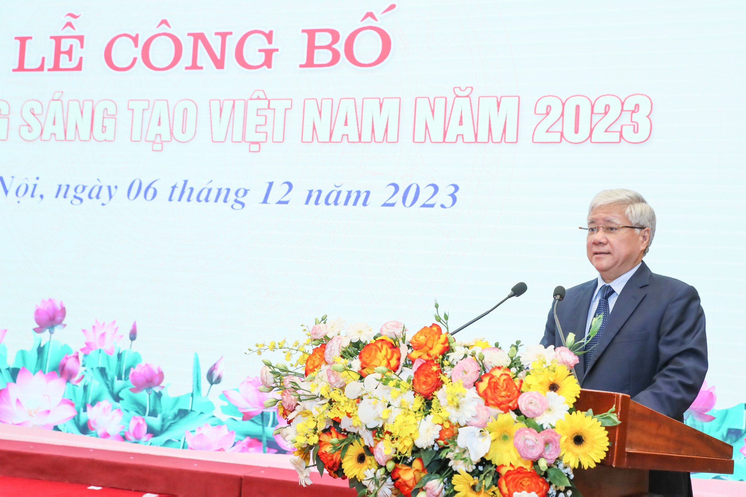Chủ tịch Ủy ban Trung ương Mặt trận Tổ quốc Việt Nam kỳ vọng, bản lĩnh, trí tuệ, năng lực sáng tạo của người Việt Nam sẽ được phát huy mạnh mẽ hơn trong thời gian tới để có nhiều hơn nữa các công trình, giải pháp sáng tạo được tuyển chọn, công bố trong Sách vàng Sáng tạo Việt Nam những năm tiếp theo.