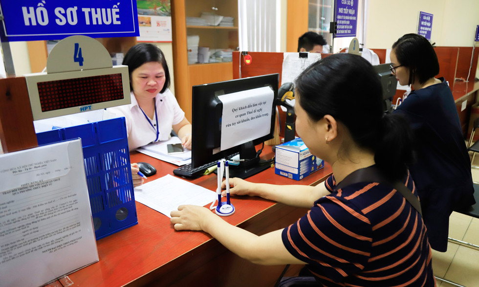 Lũy kế 11 tháng, ngành thuế thu ngân sách đạt 1,33 triệu tỷ đồng, hoàn thành 97% dự toán trong khi năm 2022 về đích sau 10 tháng.