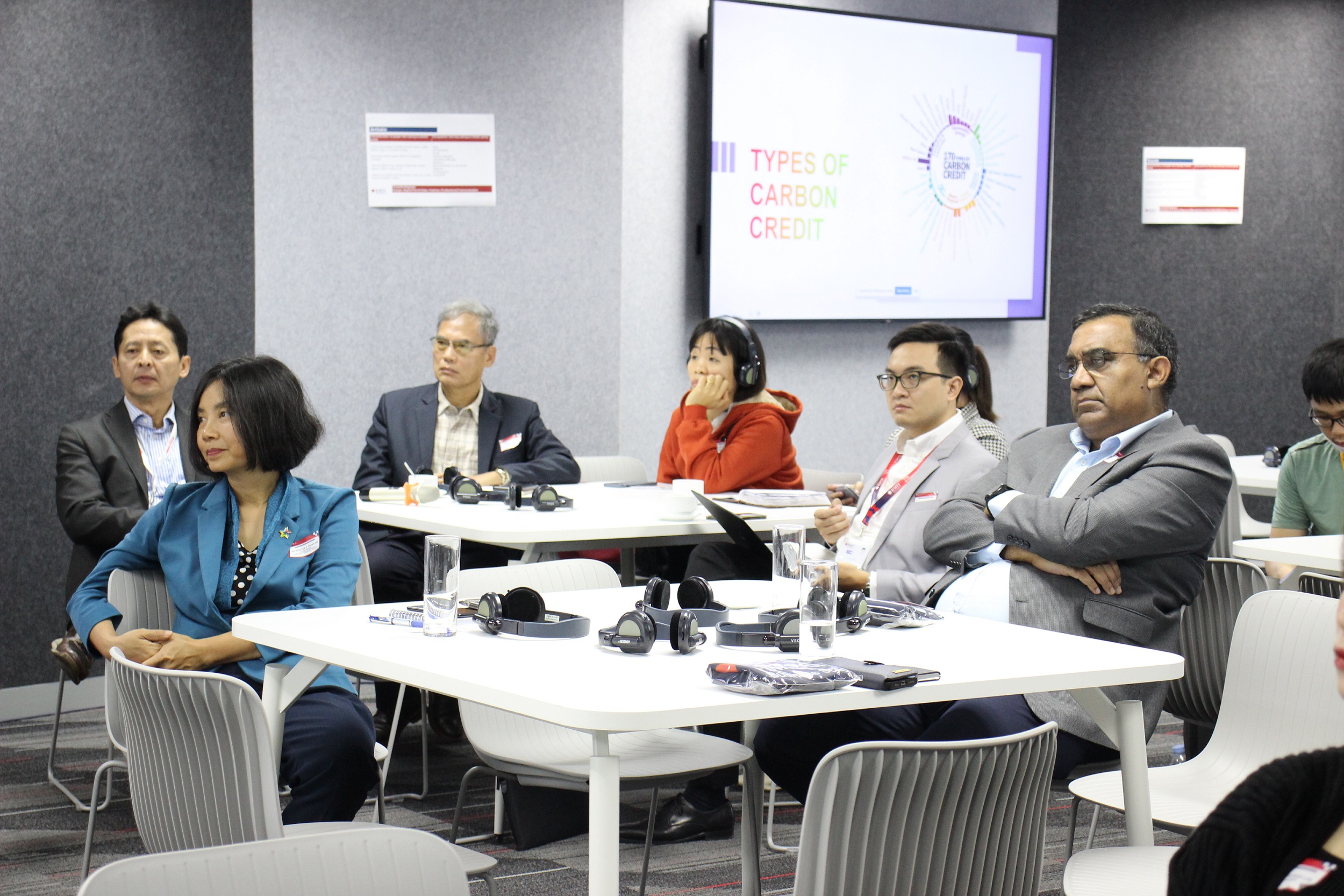 Khách mời tham gia Diễn đàn Logistics và quản lý chuỗi cung ứng RMIT.