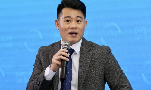 Khách hàng được lợi gì khi ngân hàng chuyển đổi mô hình kinh doanh từ đóng sang mở?