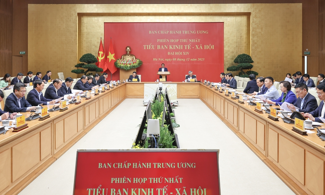 Thủ tướng nhấn mạnh tư duy phải đổi mới, tầm nhìn chiến lược, hành động quyết liệt, sát thực tiễn và phải có sản phẩm cụ thể, mang lại nguồn lực cụ thể - Ảnh: VGP/Nhật Bắc