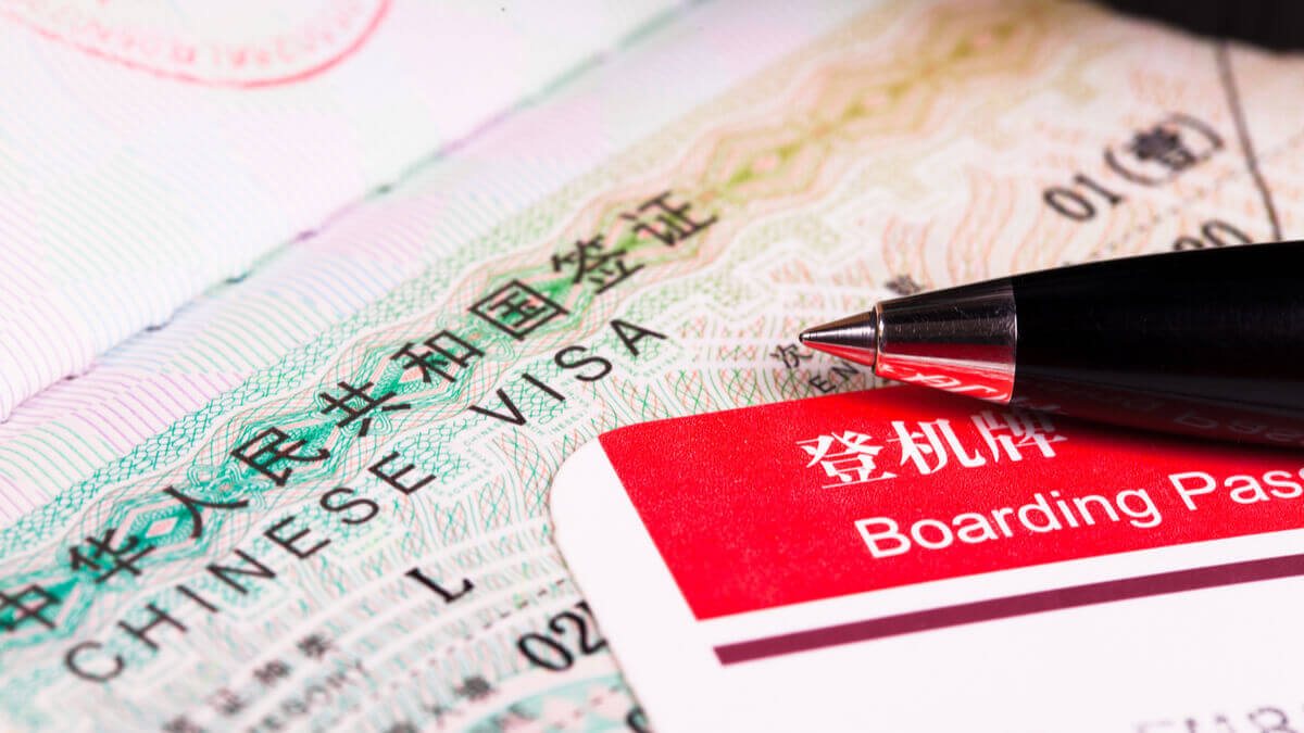 Đại sứ quán và Lãnh sự quán Trung Quốc trên khắp thế giới sẽ thực hiện chính sách tạm thời, giảm lệ phí visa còn bằng 75% so với mức hiện tại.