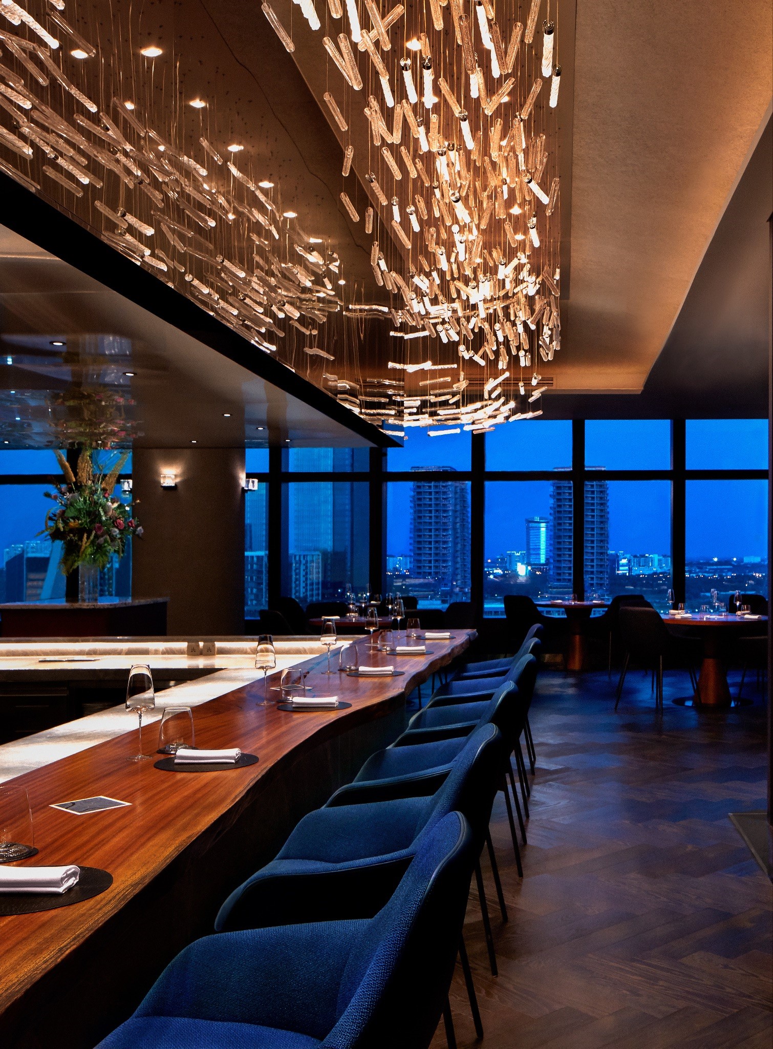 Dịch vụ đẳng cấp xứng tầm cùng đối tác tại nhà hàng fine dining Sài Gòn ...