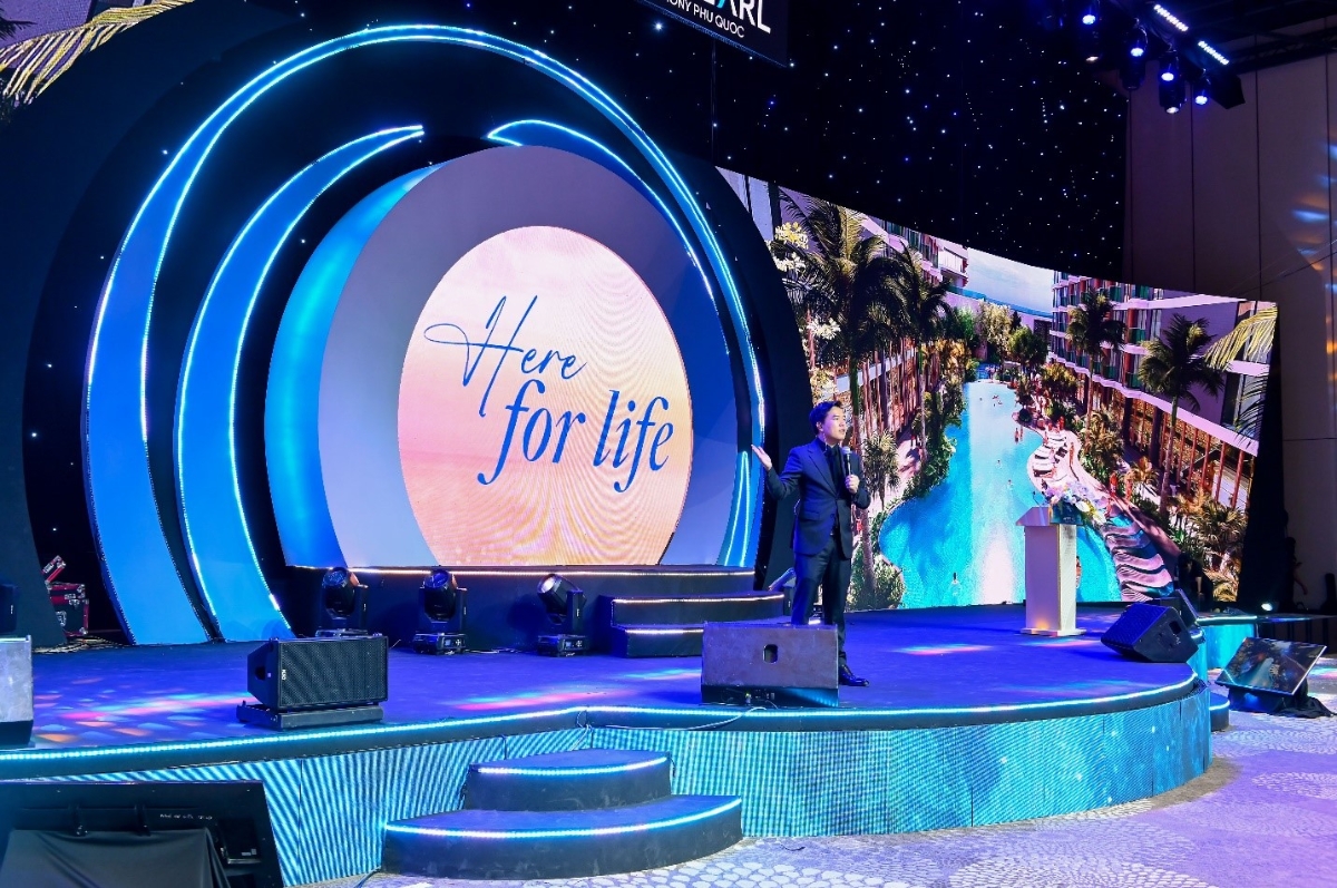 Phần thuyết tr&igrave;nh về dự &aacute;n của &ocirc;ng B&ugrave;i Đức Anh - Gi&aacute;m đốc Kinh doanh C&ocirc;ng ty Cổ phần Tư vấn Đầu tư & Kinh doanh bất động sản Th&agrave;nh Đạt.