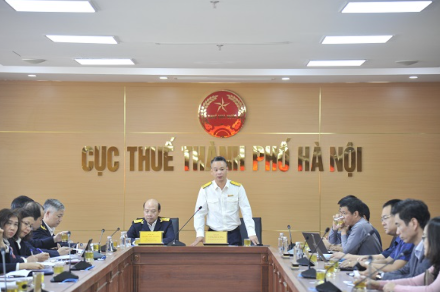 Lãnh đạo Cục Thuế TP. Hà Nội khẳng định việc chuyển đổi khi lập hóa đơn điện tử là yêu cầu cấp thiết đối với các doanh nghiệp kinh doanh xăng dầu.