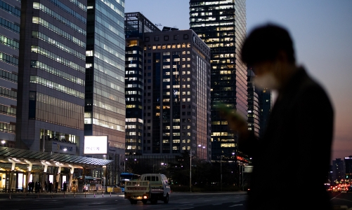 Lãi suất cao đè nặng thị trường bất động sản thương mại châu Á