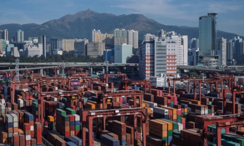 Thương mại toàn cầu giảm 5% trong năm 2023