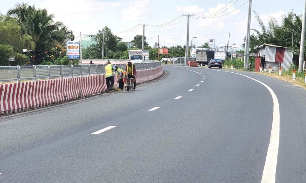 Tuyến tránh quốc lộ 1 qua thành phố Cà Mau đã hoàn thành và đưa vào sử dụng sau hai năm thi công. Ảnh: CTV.