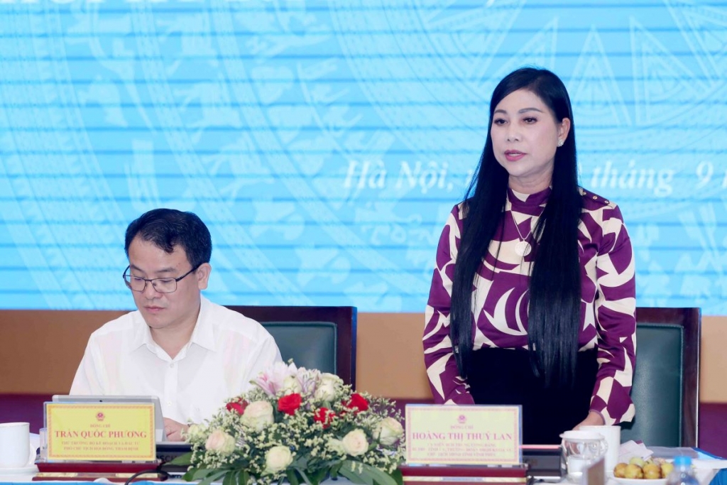 B&iacute; thư tỉnh ủy tỉnh Vĩnh Ph&uacute;c Ho&agrave;ng Thị Th&uacute;y Lan cho biết, tỉnh Vĩnh Ph&uacute;c x&aacute;c định quy hoạch tỉnh c&oacute; vai tr&ograve; rất quan trọng, l&agrave; h&agrave;nh lang ph&aacute;p l&yacute; quan trọng để từ đ&oacute; hoạch định c&aacute;c ch&iacute;nh s&aacute;ch ph&aacute;t triển. Ảnh: MPI