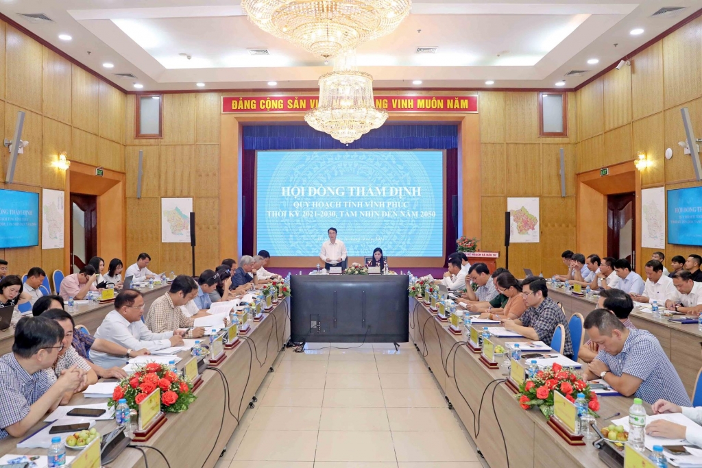 Toàn cảnh hội nghị.