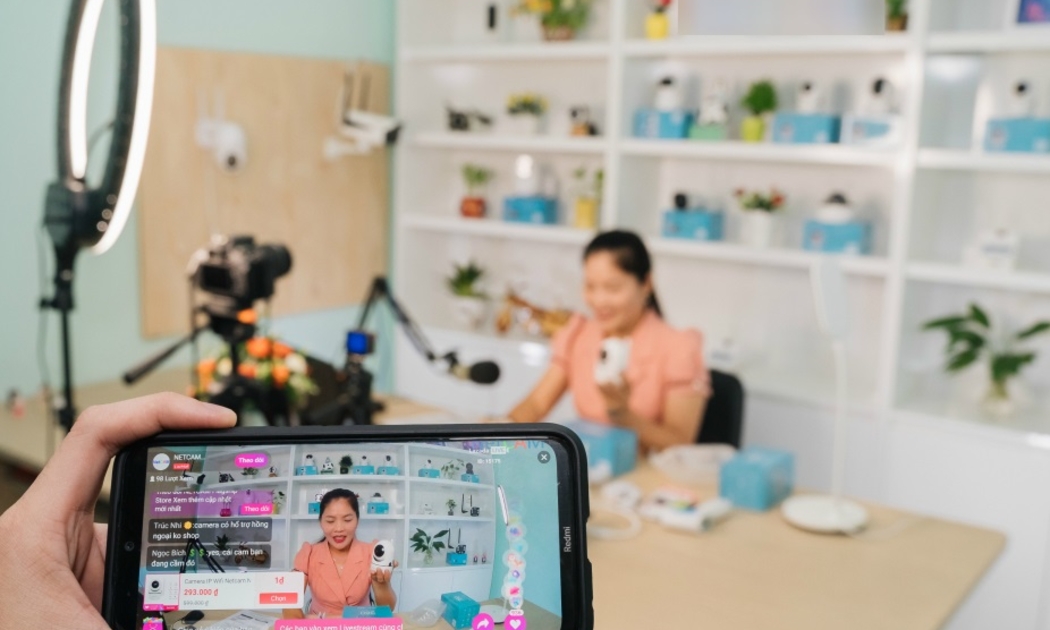Kiểm soát hàng lậu trên các sàn thương mại điện tử, mạng xã hội dịp Tết Nguyên đán. Ảnh minh họa.