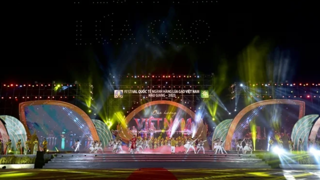 Khai mạc Festival lúa gạo tối 12/12/2023.