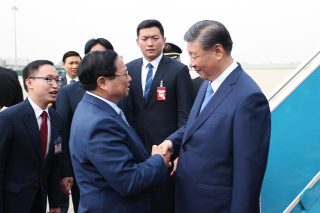 Trước đó, Thủ tướng Chính phủ Phạm Minh Chính đã đón Tổng Bí thư, Chủ tịch nước Trung Quốc Tập Cận Bình tại sân bay.