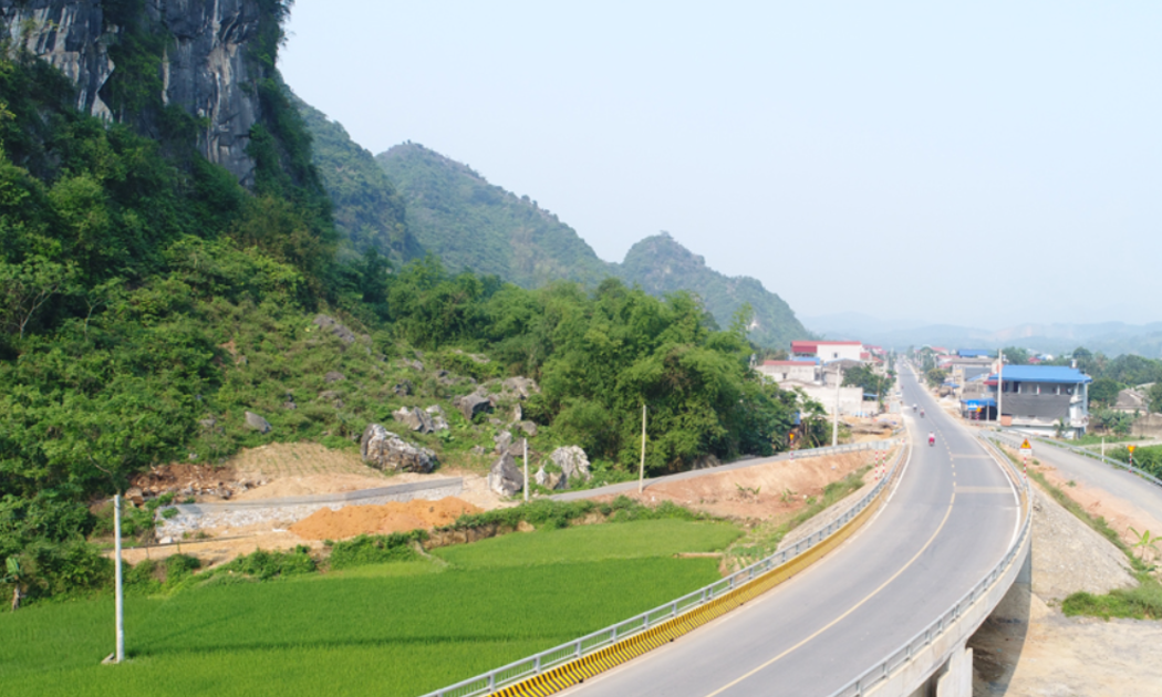 Đường Hồ Chí Minh đoạn Chợ Chu - Ngã ba Trung Sơn sắp khởi công sau nhiều năm đợi vốn.