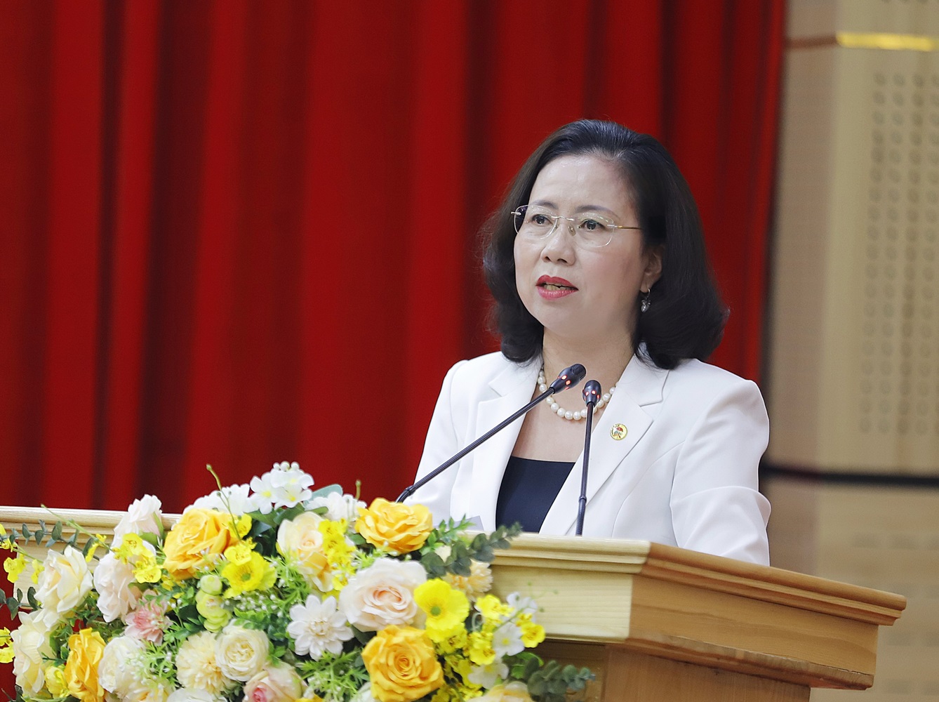 Bà Bùi Thị Thơm: 