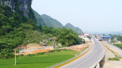 Construction of Ho Chi Minh Highway section to get underway