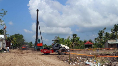 Construction of expressway section in Mekong Delta hit by material shortages