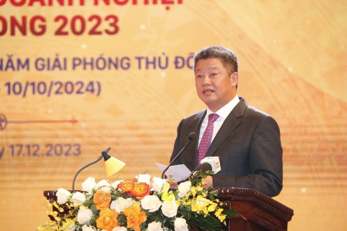 Phó Chủ tịch UBND Thành phố Hà Nội Nguyễn Mạnh Quyền phát biểu.