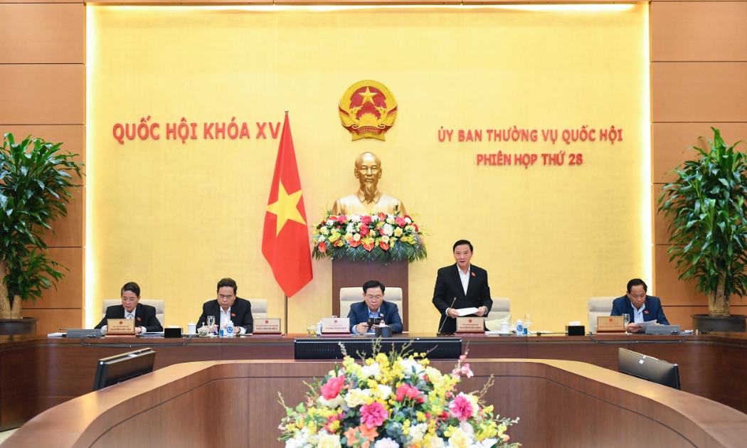 Phiên họp 28, bổ sung 4 dự án luật vào Chương trình xây dựng luật, pháp lệnh năm 2024. Ảnh: Quốc hội