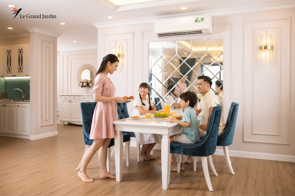 Lấy cảm hứng từ phong cách tận hưởng niềm vui sống của người Pháp, phân khu Jardin De Joie giới thiệu các căn hộ đa dạng về diện tích, phù hợp với nhu cầu của mọi gia đình.