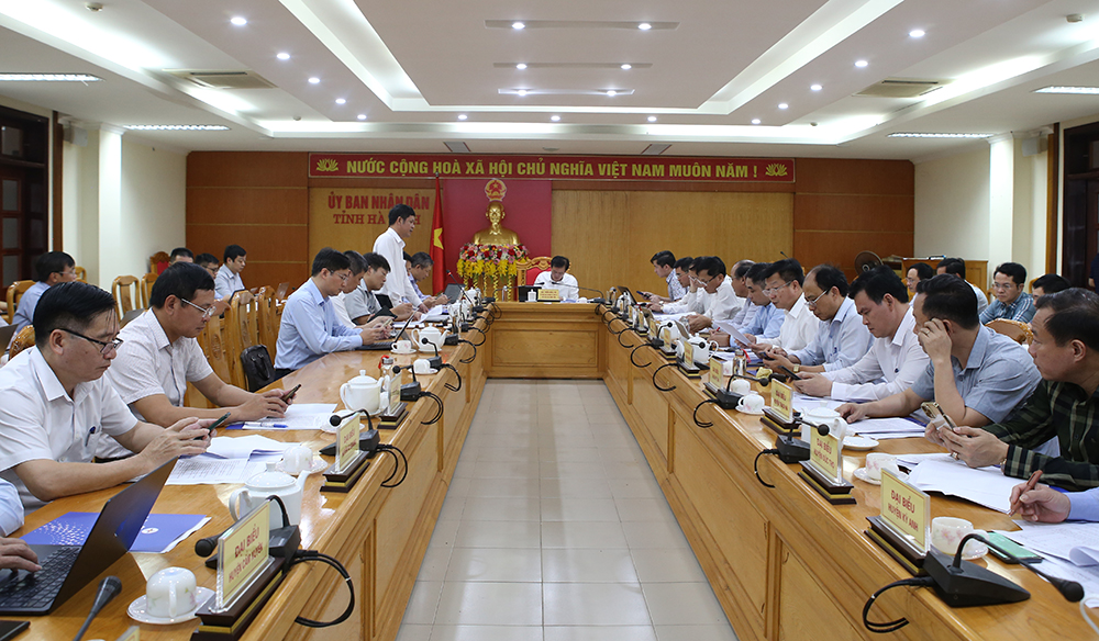 Toàn cảnh buổi làm việc giữa UBND tỉnh Hà Tĩnh với Tổng công ty Truyền tải điện Quốc gia
