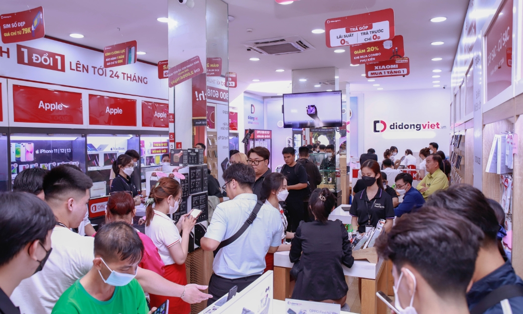 Cơ hội mua smartphone giảm giá “sâu” mùa mua sắm cuối năm. Ảnh minh họa.