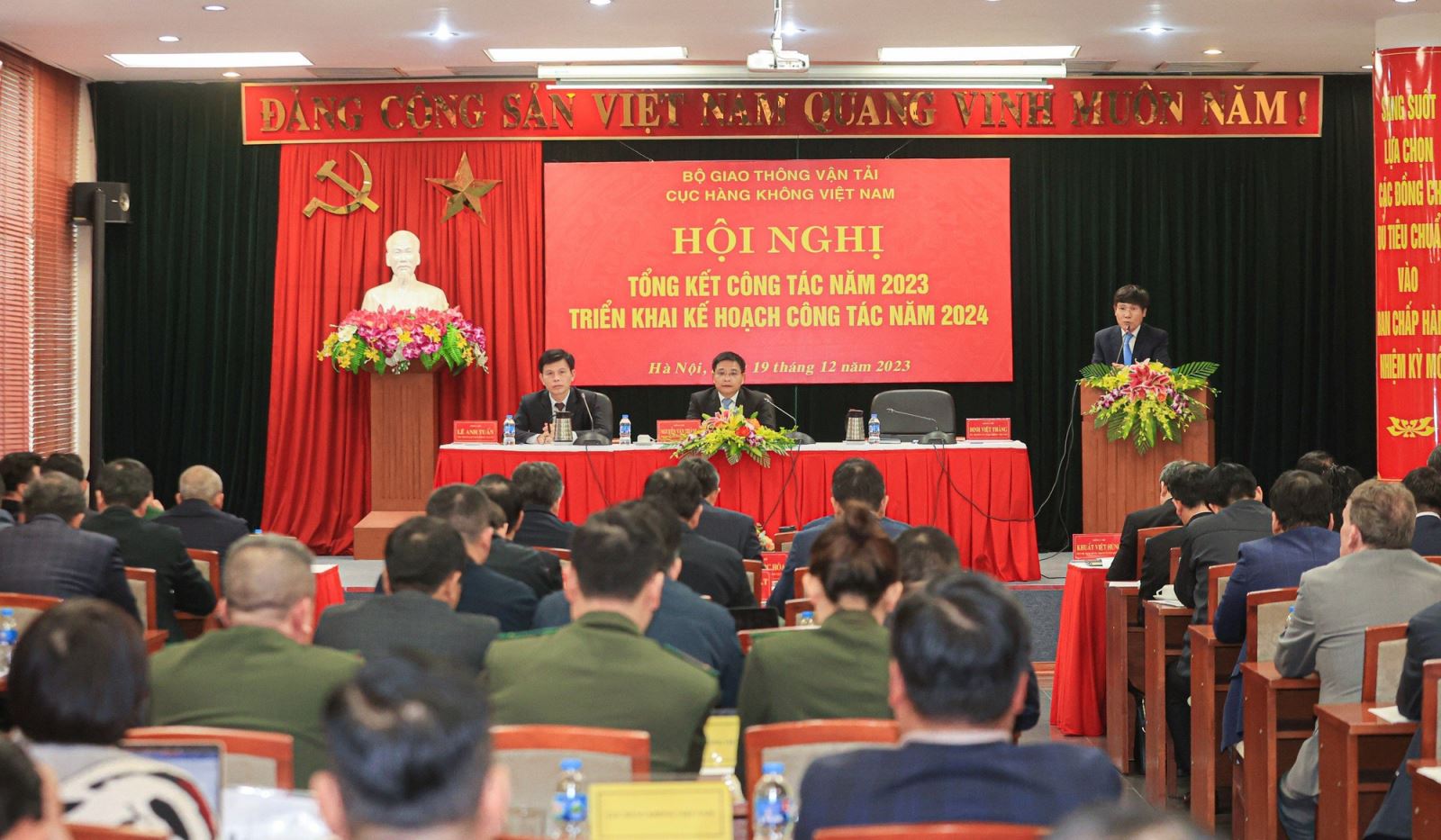 L&atilde;nh đạo Cục H&agrave;ng kh&ocirc;ng Việt Nam chia sẻ về những&nbsp;những t&iacute;n hiệu tăng trưởng t&iacute;ch cực của ng&agrave;nh h&agrave;ng kh&ocirc;ng năm qua.