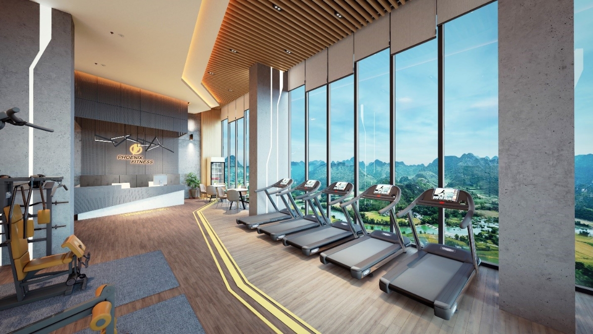 Ph&ograve;ng tập trang bị đầy đủ thiết bị cao cấp, c&oacute; tầm nh&igrave;n to&agrave;n cảnh 