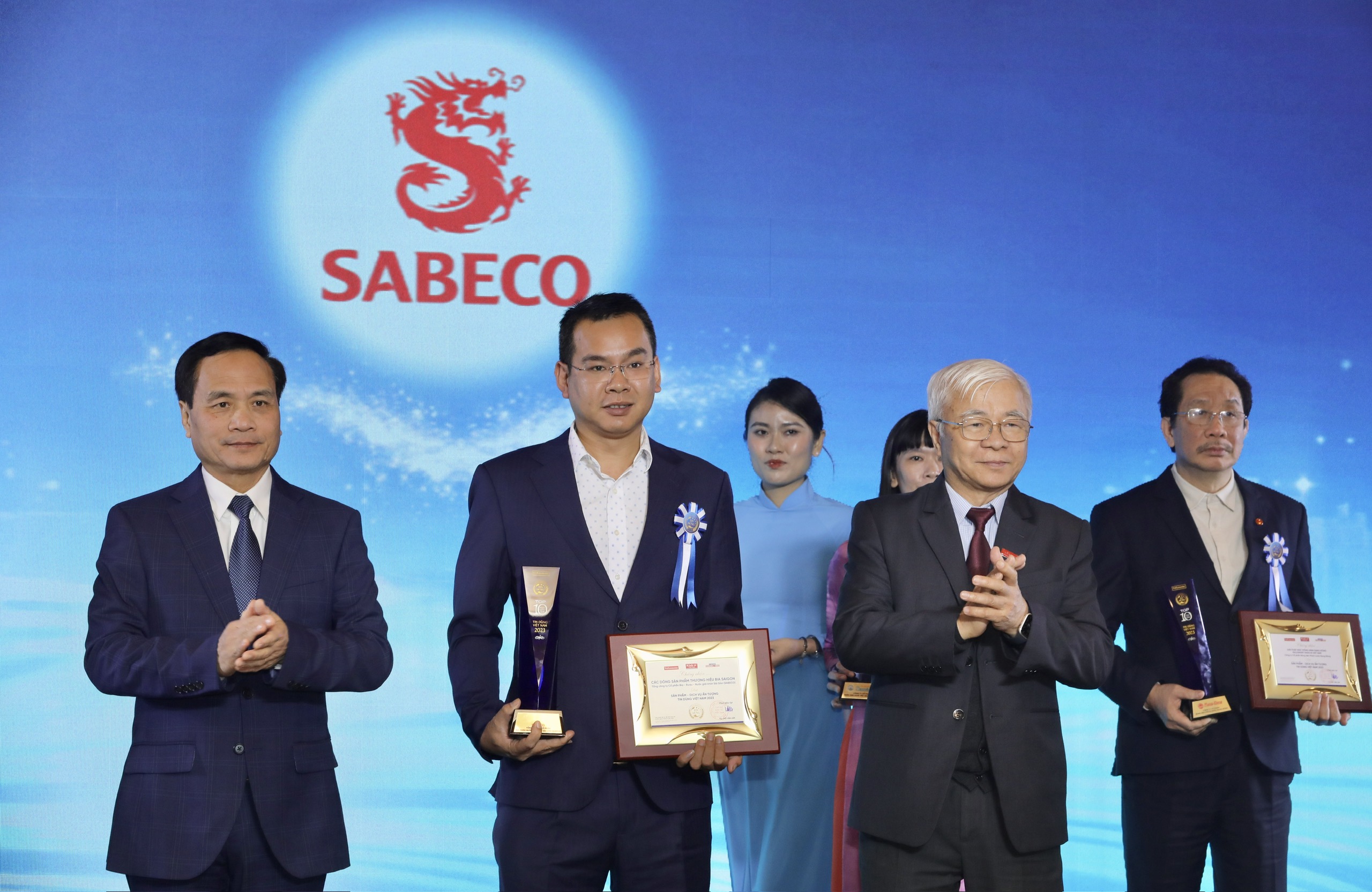 Đại diện Tổng công ty cổ phần Bia - Rượu - Nước giải khát Sài Gòn - Sabeco. Ảnh: Việt Dũng.