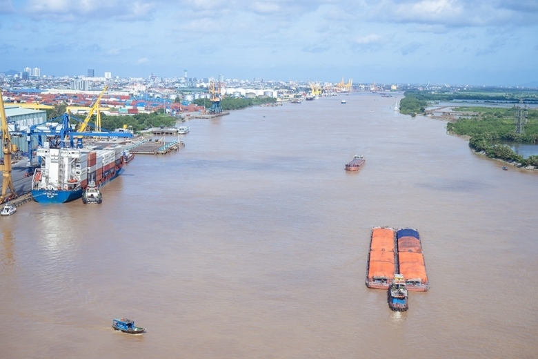 Năm 2023, vận tải hành khách và hàng hoá bằng đường thủy nội địa tăng trưởng khả quan, lần lượt tăng 20,8% và 18,5% so với cùng kỳ.