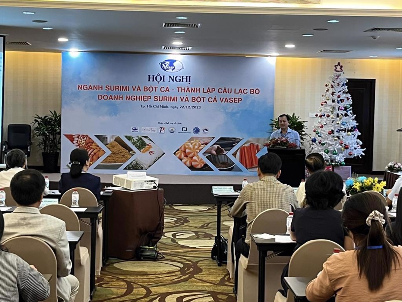 &Ocirc;ng Trần Đ&igrave;nh Lu&acirc;n: 