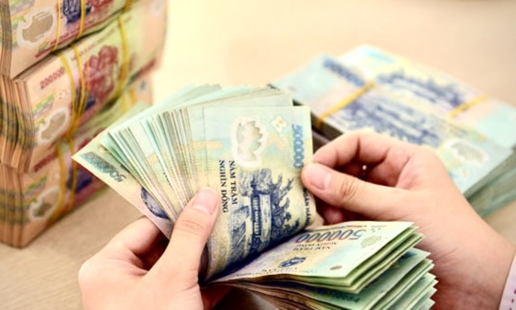 Lương tối thiểu sẽ khó thực hiện tăng vào thời điểm 1/1. Ảnh: Dũng Hiếu.