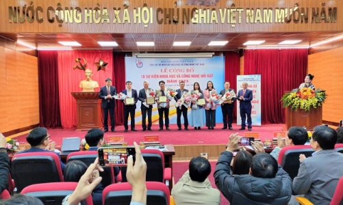 5 nhà khoa học Việt Nam vào bảng xếp hạng ngôi sao khoa học đang lên xuất sắc thế giới