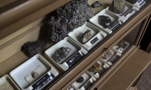 Trung Quốc cấm xuất khẩu công nghệ chế biến đất hiếm