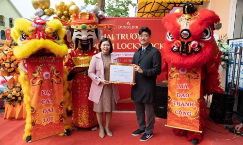 Trải nghiệm “mua sắm giải trí” tại cửa hàng LocknLock Mega Grand World
